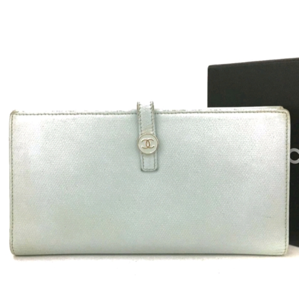 CHANEL Coco Button Leather Women's Wallet W/BOX